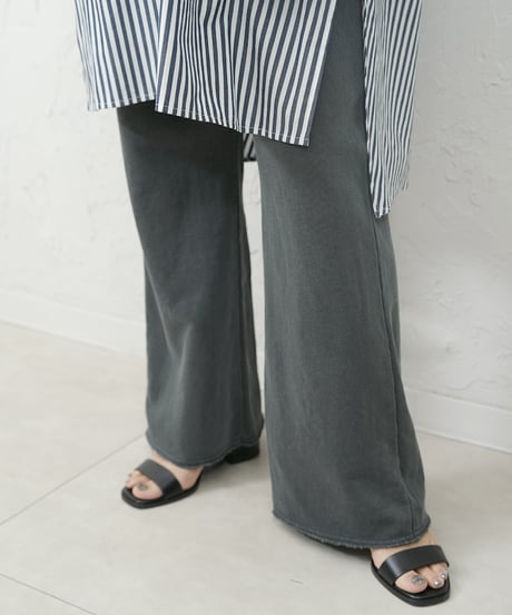Easy sweatpants 残り僅か！