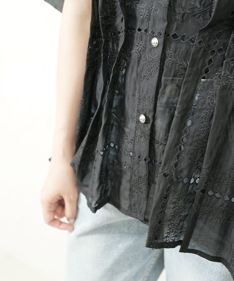 Tuck waist race blouse