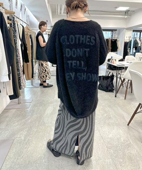 バックロゴ刺繍シャギーニット