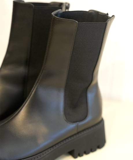 【NOIRS&co】　 Cow leather　back zip side gore boots 60001