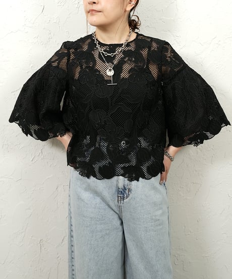 Race flare sleeve blouse【ラスト1点】