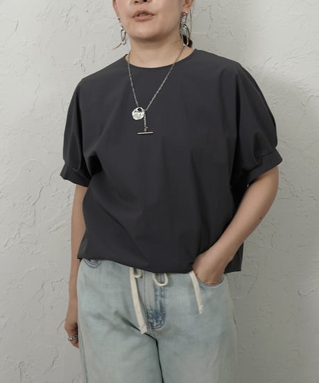 Cool touch fabric  blouse【beige,charcoalラスト2点】