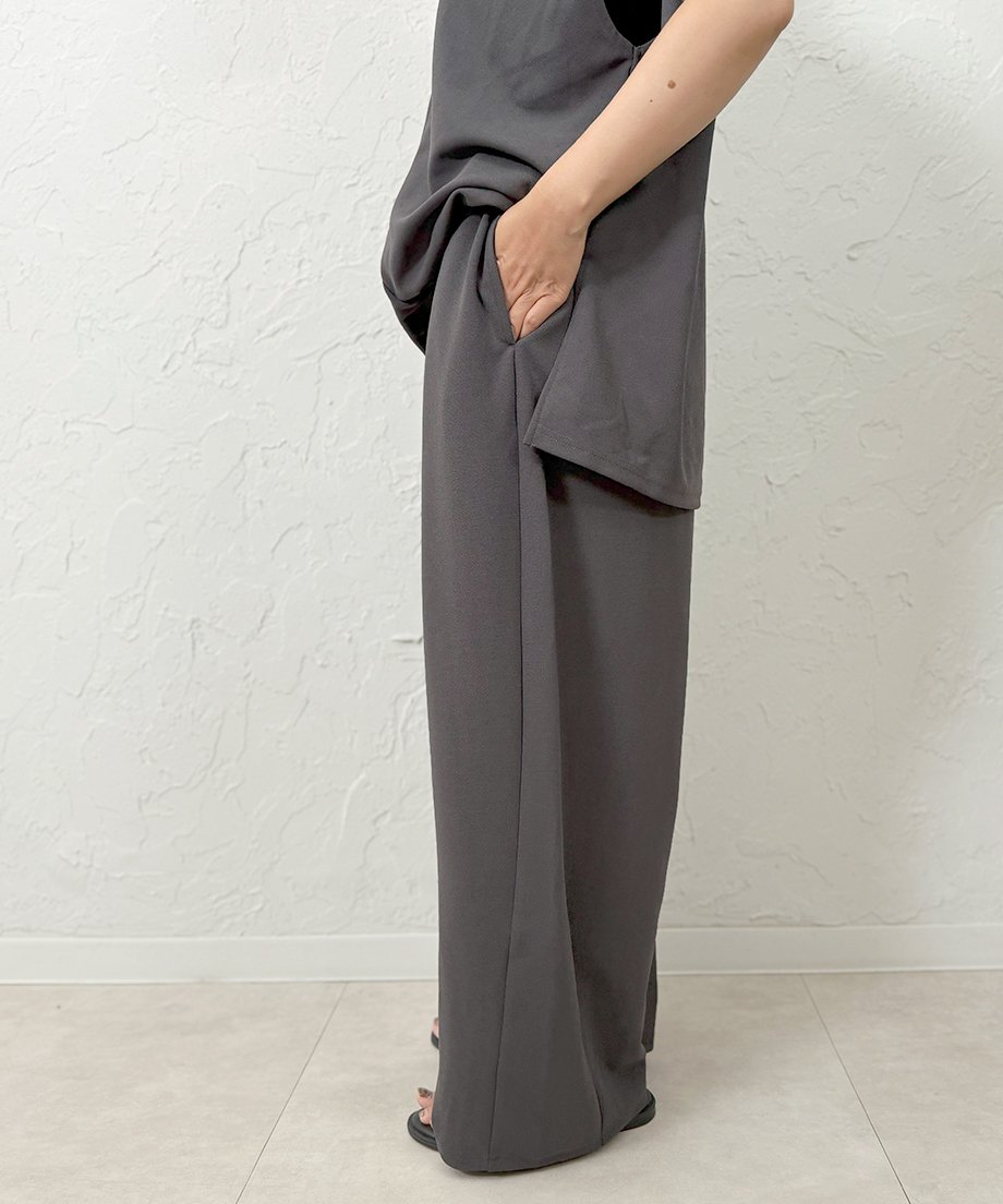 濃いめグレー　Yuan Relax Tuck Slacks Wed store Yuan