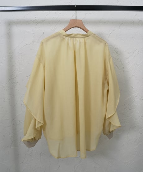 Sleeve frill  blouse【whiteラスト1点】