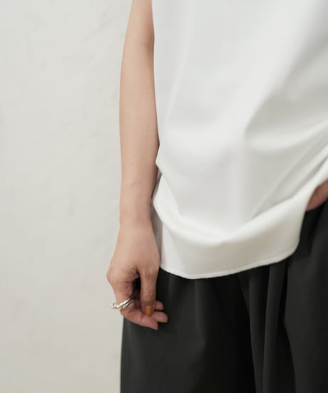 Frenchsleeve top【khakiラスト1点】