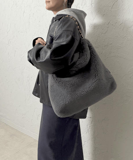 【VIOLAd'ORO】Mouton eco fur chain tote bag