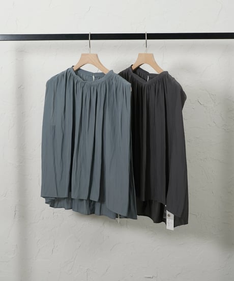 Vintage　crepe de Chine sleeveless blouse