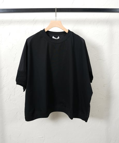 Different material　Tshirt 残り僅か！