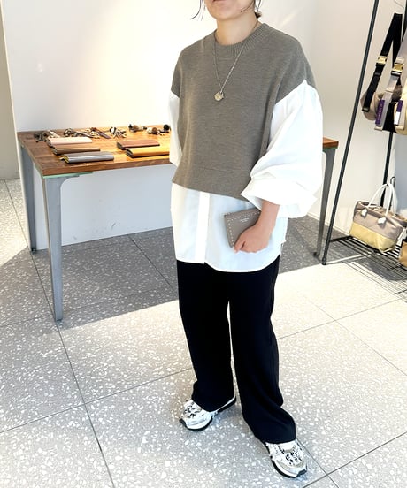 【VIOLAd’ORO】　ご予約  PORTAスタッズ二つ折り財布