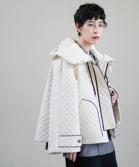 【Lallia Mu】　ご予約  エンボスキルティングジャケットコート