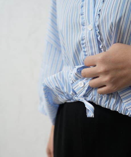 Petit frill stripe  shirt【残り僅か！】