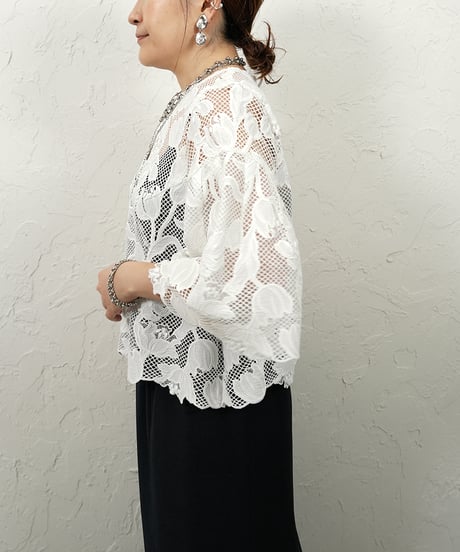 Race flare sleeve blouse【ラスト1点】