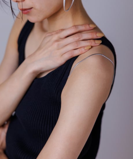 【CHIGNON】　ｽﾈｰｸﾁｪｰﾝﾌﾞﾗｽﾄﾗｯﾌﾟ