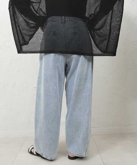 Side tuck curve loose denim Pants　長い方のみ
