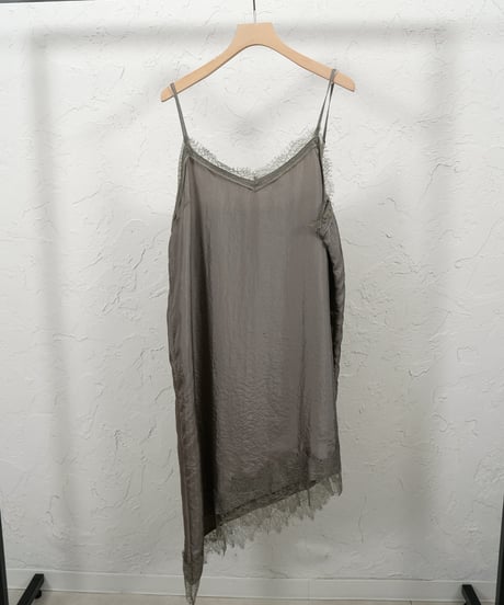 Race satin hem　asymmetry　cami 残り僅か！