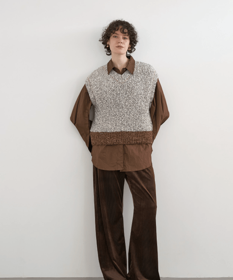 【YENN】　ご予約  BI COLOR KNIT VEST