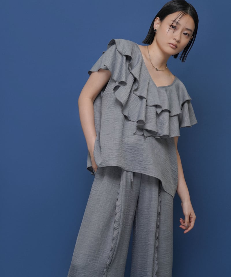 CYAN tokyo】 ご予約 レイヤーフリルフレンチTOPS | select shop