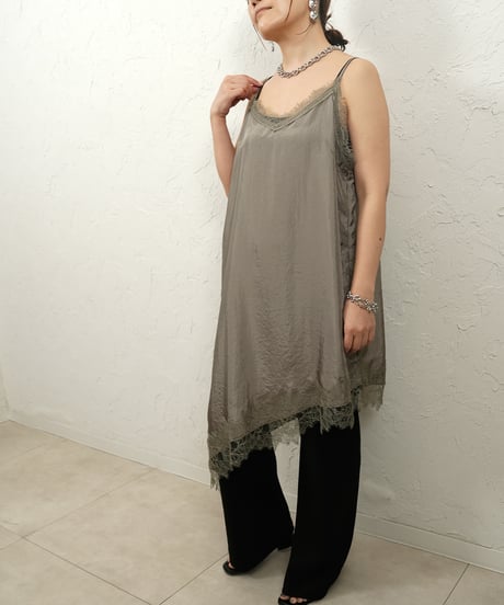 Race satin hem　asymmetry　cami 残り僅か！