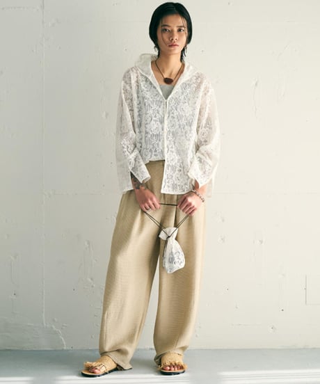 PORTABLE LACE HOODIE
