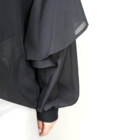 Sleeve frill  blouse【whiteラスト1点】