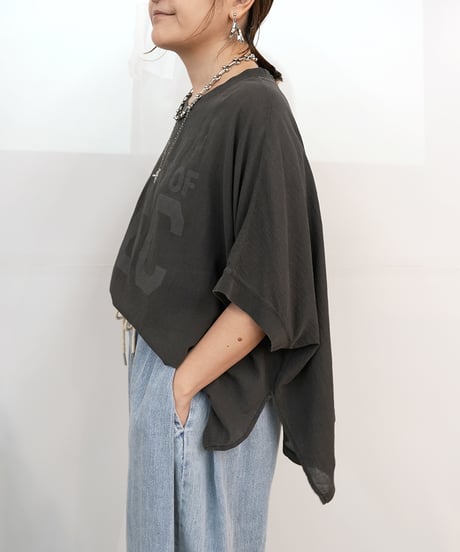 Blouse like logo tee