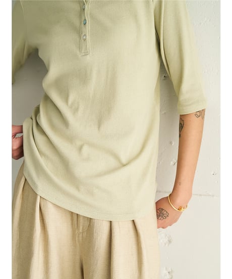 HENRY NECK TEE