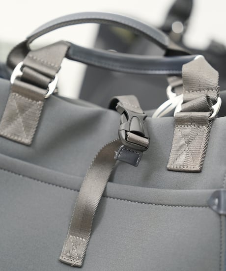Liren別注カラー　Neoprene wide tote bag 【26ss】残り僅か！