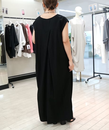 Asymmetry　tuck onepiece ラスト2点