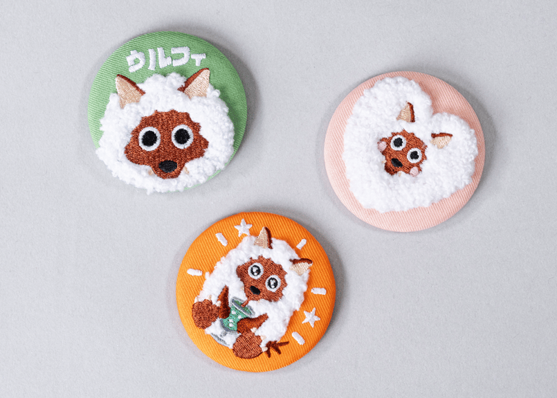 ウルフィ刺繍缶バッジ | ハピキャンストア