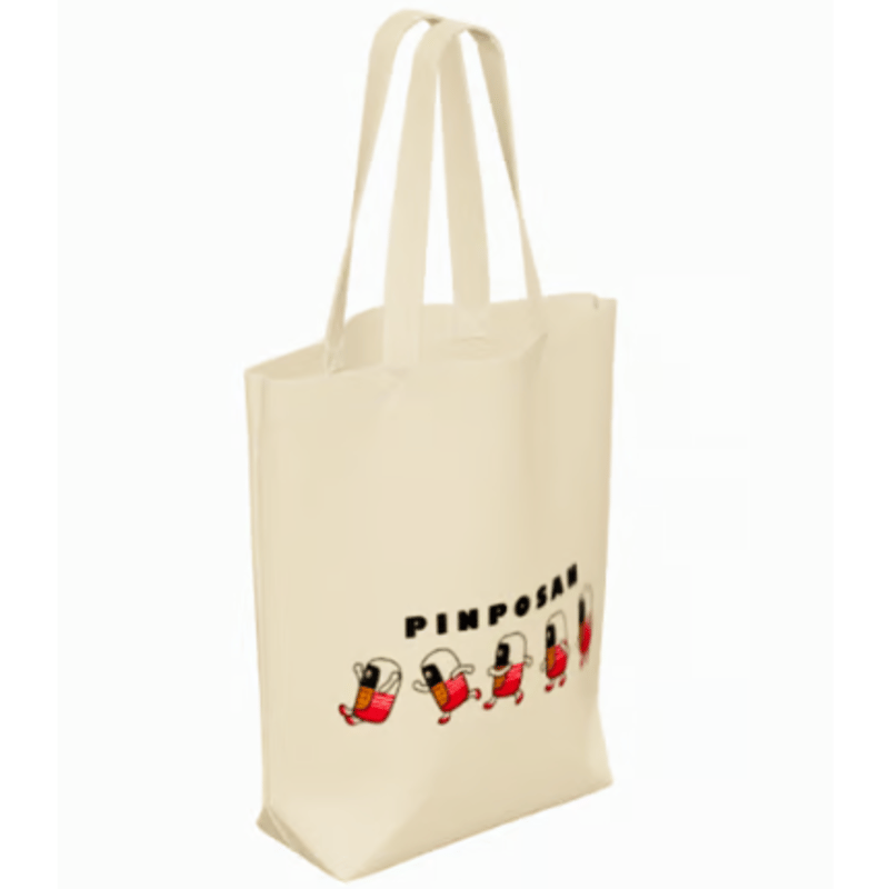 ずらりと並ぶピンポさんトートバッグ | 広島バス オンラインストア