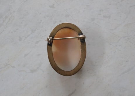 【F】Antique Shell Cameo Brooch