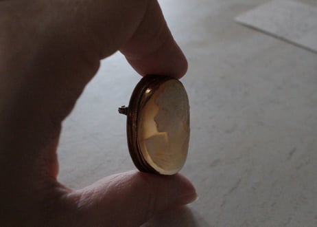 【F】Antique Shell Cameo Brooch