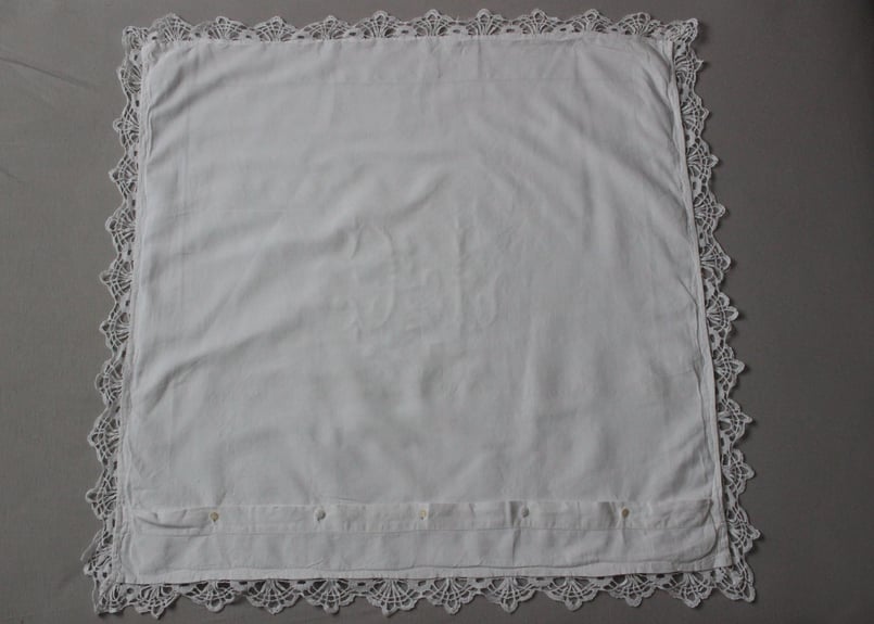 フランスアンティーク・クッションカバー \"J・C\"ドロンワーク/白糸刺繍 フランスアンティーク・クッションカバー 
