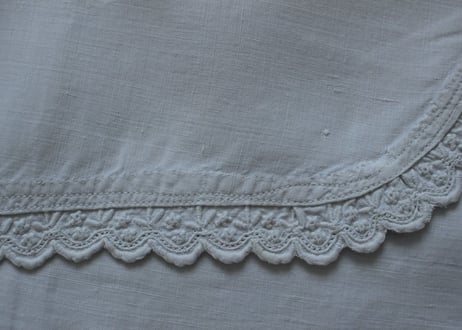 【送料無料対象商品】France Antique Whitework MONOGRAM "EM"  nightie hotei