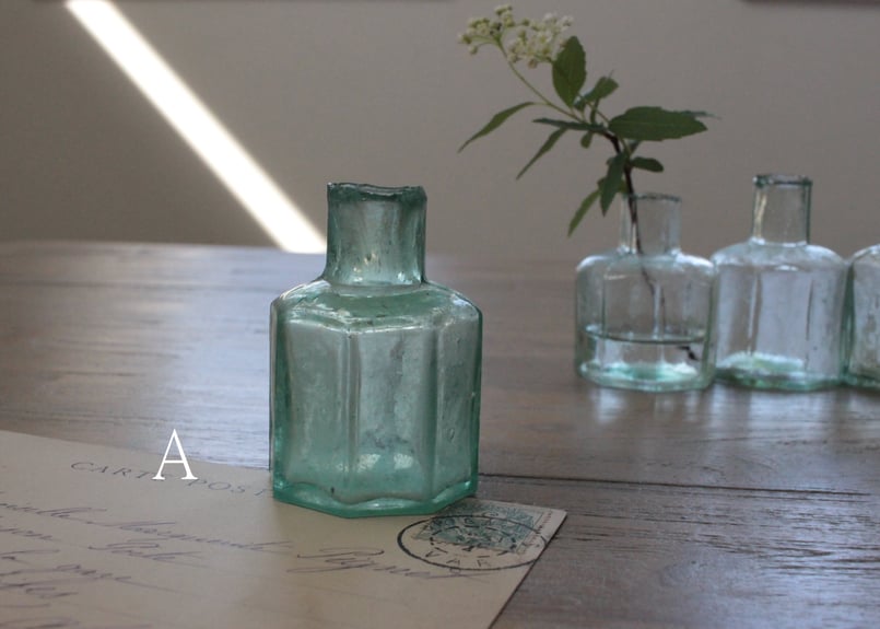 イギリスのアンティーク六角形のガラスインク瓶（数量3）1/2