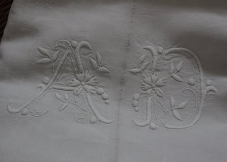 France Antique MONOGRAM“AD”花文字/モノグラム大判シーツ