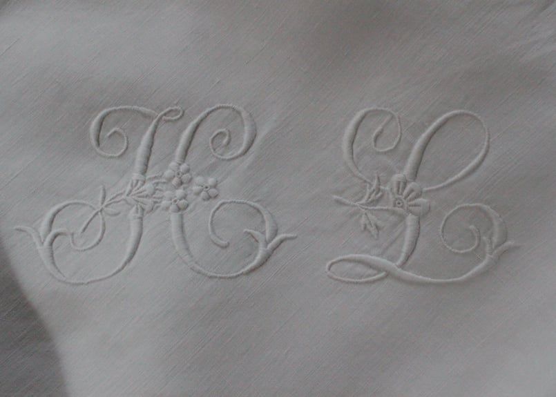 France Antique ペアのクッションカバー/MONOGRAM 