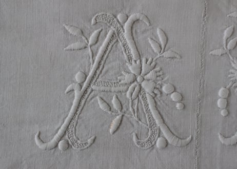 France Antique MONOGRAM“AD”花文字/モノグラム大判シーツ