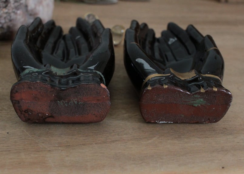 B】ブラックハンドモチーフ/Made in Japan | Antique & Brocan