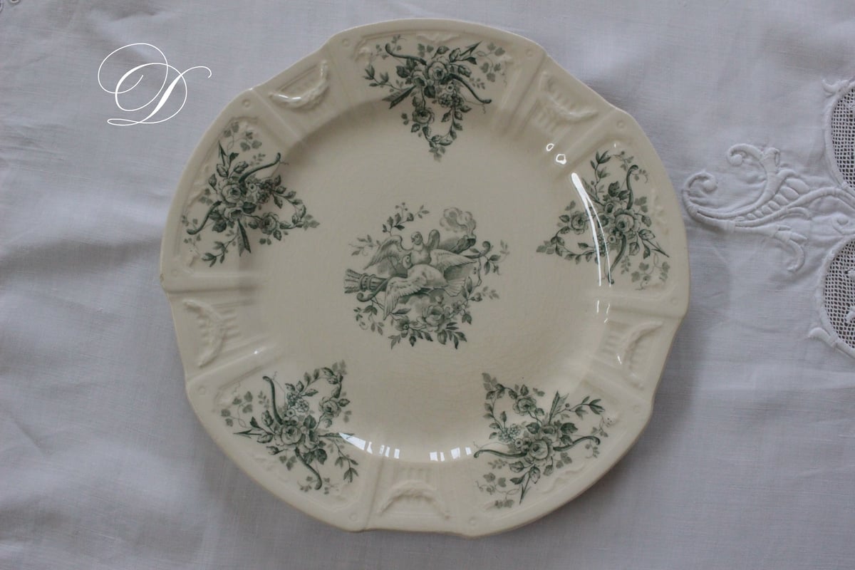 ジアン　鳩とバラのプレート fit=scale-down,w=1200