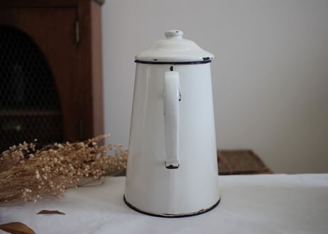 Ancienne Cafetière ホワイトのホーローポットM
