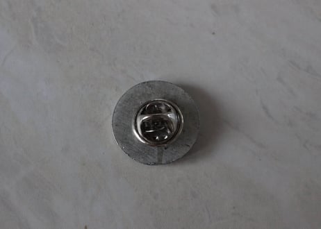 vintage ヴィンテージの小さなピンブローチ（Artemis & Apollo）