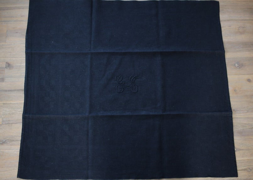 gogo様フランスアンティーク・手刺繍のモノグラムクロス/トルション