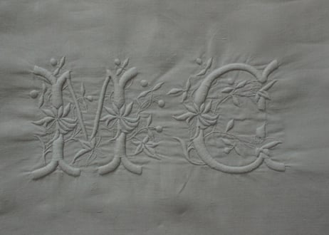 France Antique MONOGRAM“MC”　モノグラム大判シーツ