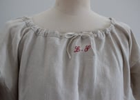 フランスアンティーク・ギャザーAラインワンピース/MONOGRAM “LJ”