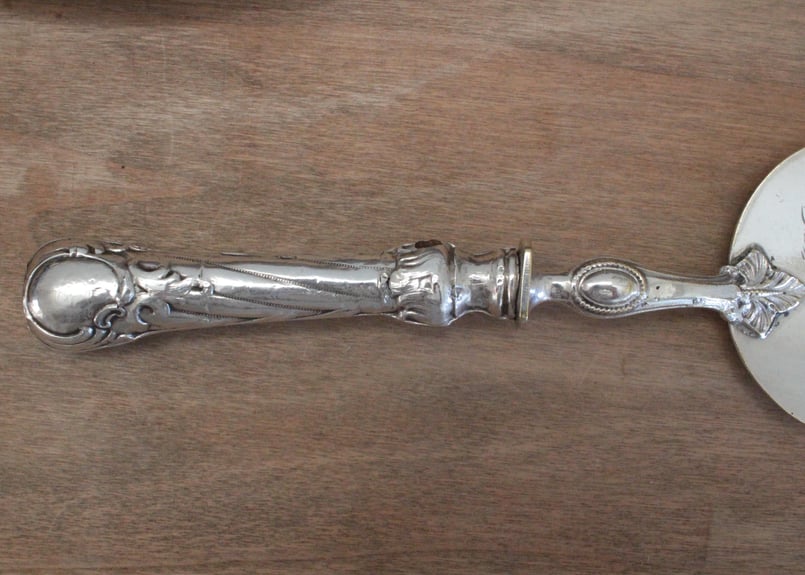 シルバーコーティングのケーキサーバー | Antique & Brocante R