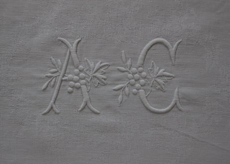 France Antique “AC” MONOGRAM Whitework手刺繍モノグラムクロス（数量5）