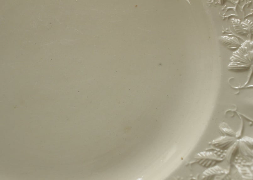 Pont aux Choux 18世紀ポントシュー窯レリーフプレート | Antique &