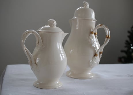 Leedsware Classical Creamware with Kintsugi second anniversary special set