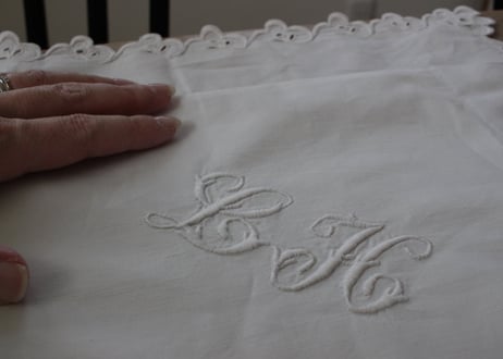 France Antique Whitework MONOGRAM "LH"  クッションカバー大